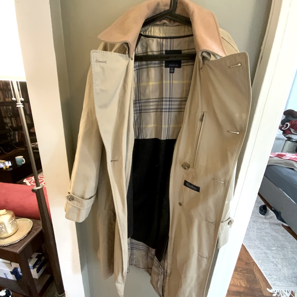 Brooks Brothers Men's Trench Coat with detachable collar and lining